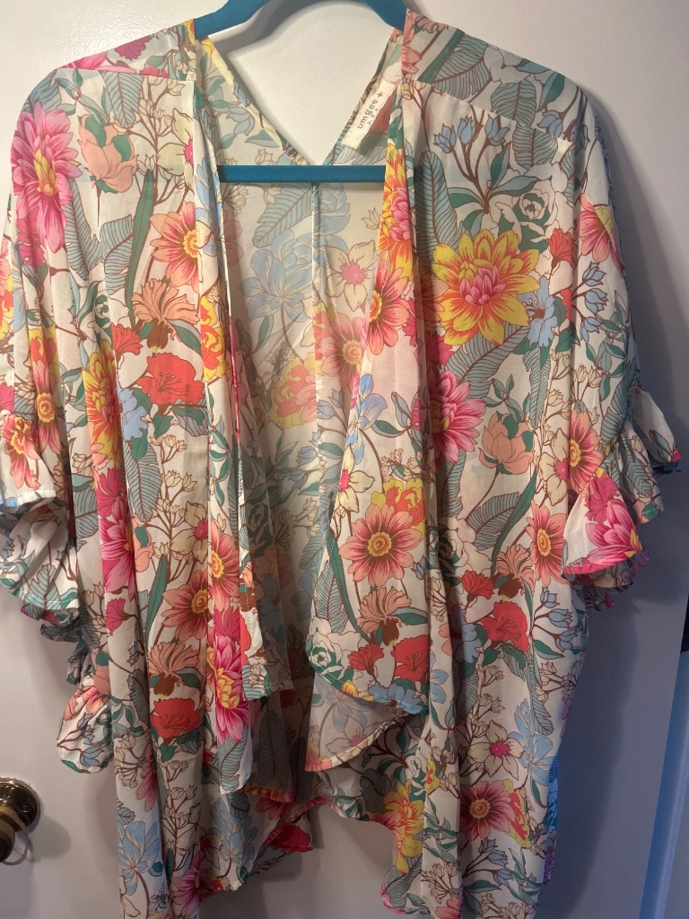 Umgee floral Kimono - Picture 2 of 5